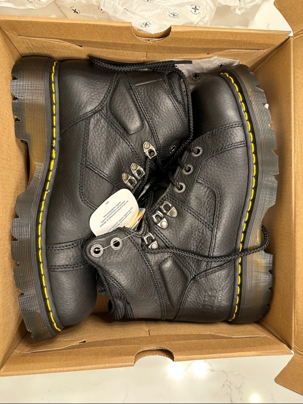 Dr Martens Ironbridge St - Men’s black size 10